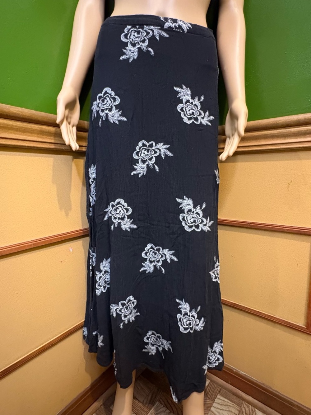 Sadie & Sage Maxi Skirt